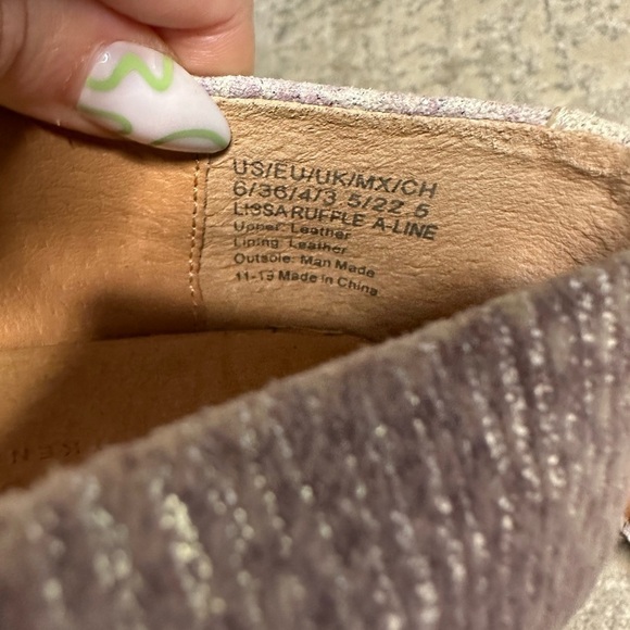 Gentle Souls by Kenneth Cole Women's Luci Ruffle A-line Peep Toe Wedge Sandals - Picture 9 of 11